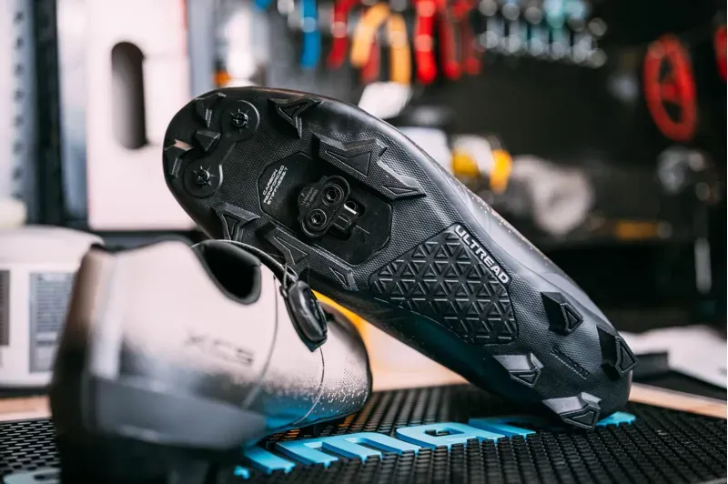 Shimano CL-MT001 Multi Entry Cleat in Silver-2