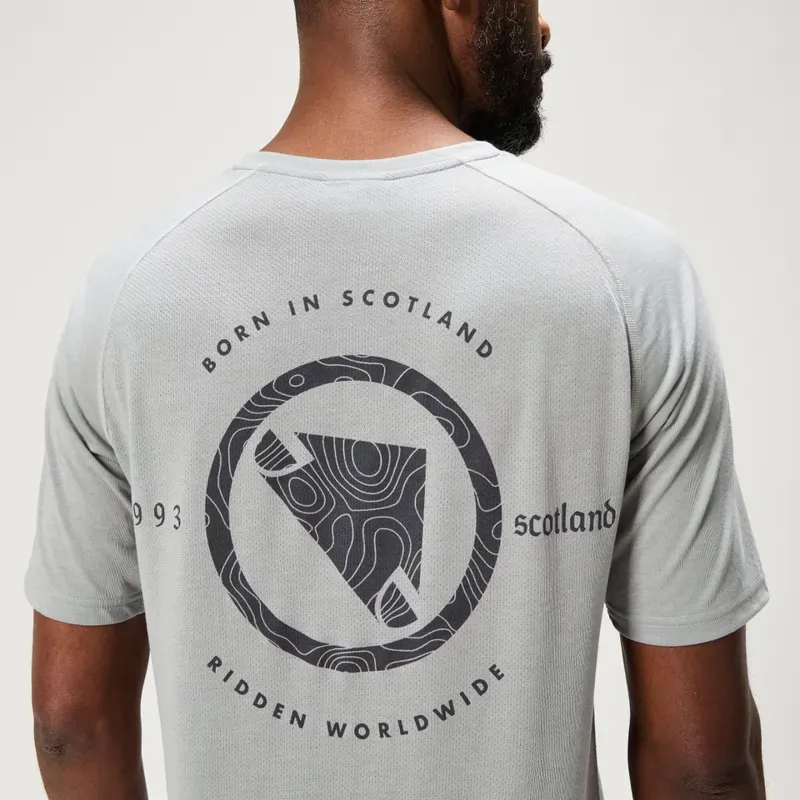 Endura Loop S/S Tech Tee in Dreich Gray-4