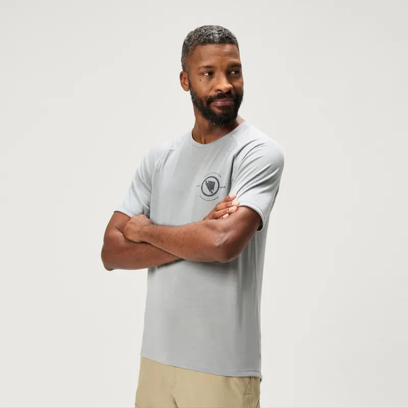 Endura Loop S/S Tech Tee in Dreich Gray-8
