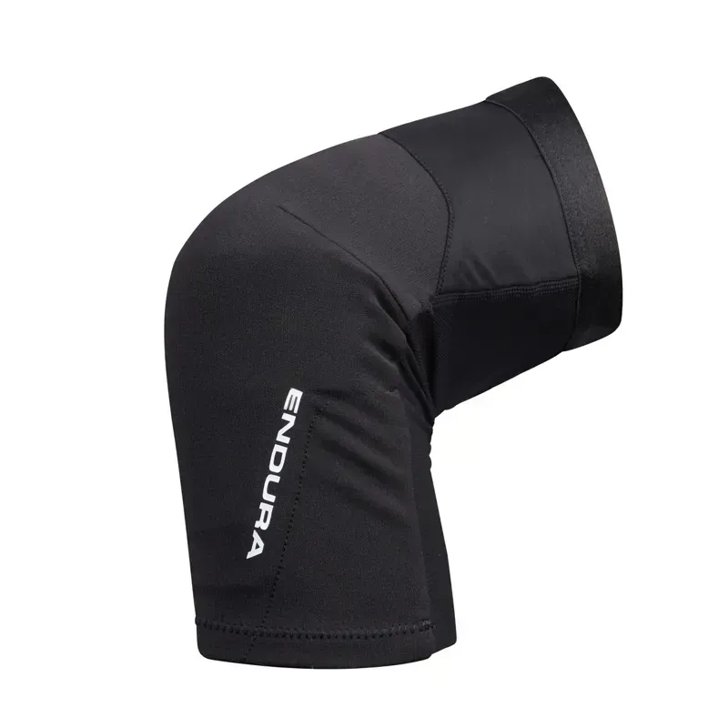 Endura SingleTrack Lite Knee Pads in Black