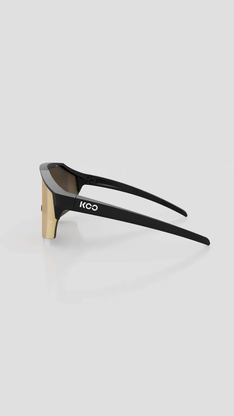 Koo Alibi Sunglasses in Black Matt/Gold Mirror-2
