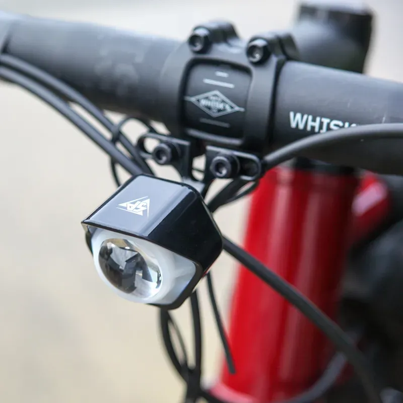 SP Dynamo DS-4 Dynamo Light Black front-3