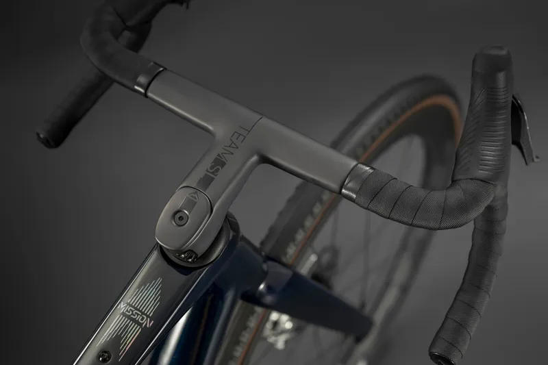 Merida Mission 10K 2026 Gravel Bike in Blue Clear Coat-2