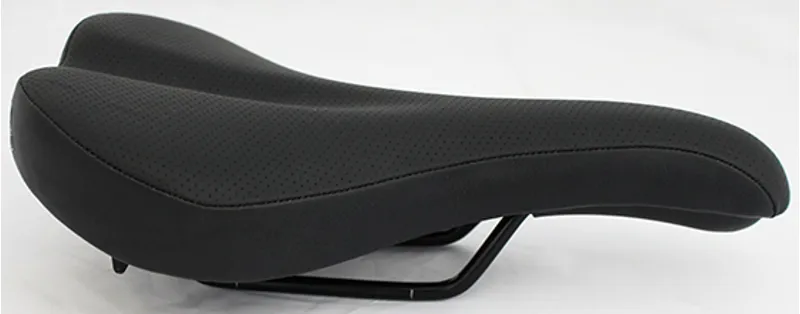Brompton 147mm Saddle With Black Rails in Black
