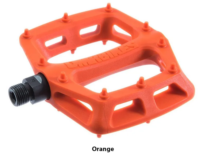 DMR V6 Flat Pedals in Orange