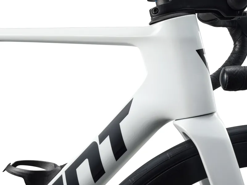 Giant Propel Advanced 2 Road Bike in White-2