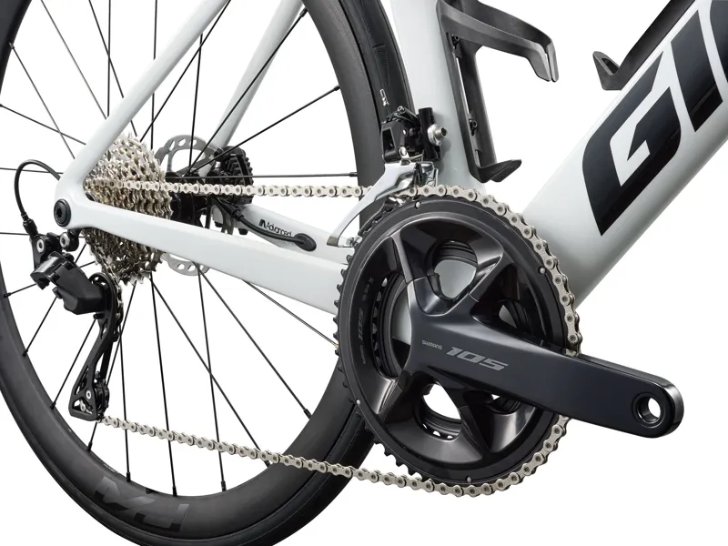 Giant Propel Advanced 2 Road Bike in White-4