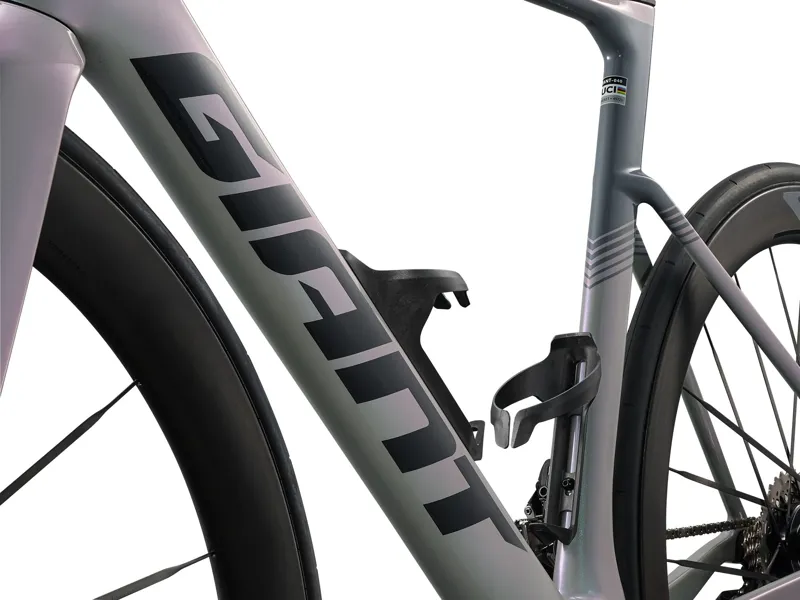 Giant Propel Advanced Pro-DA Road Bike in Superva Grey-4