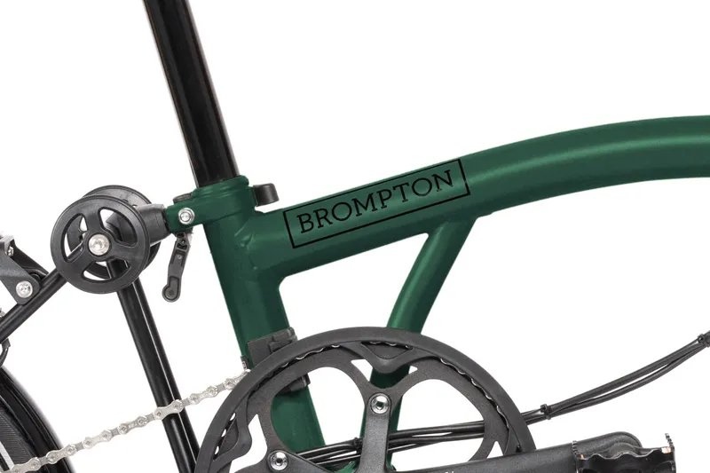 Brompton Electric C Line 4 Speed 2025 Folding Bike in Racing Green-3