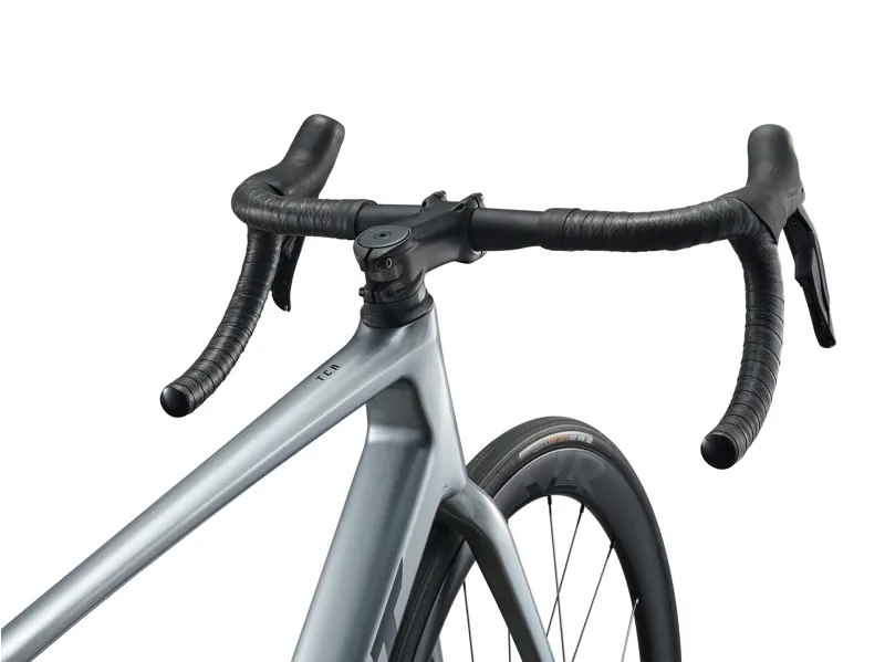 Giant TCR Advanced Pro 1 Di2 Road Bike in Tech Silver-1