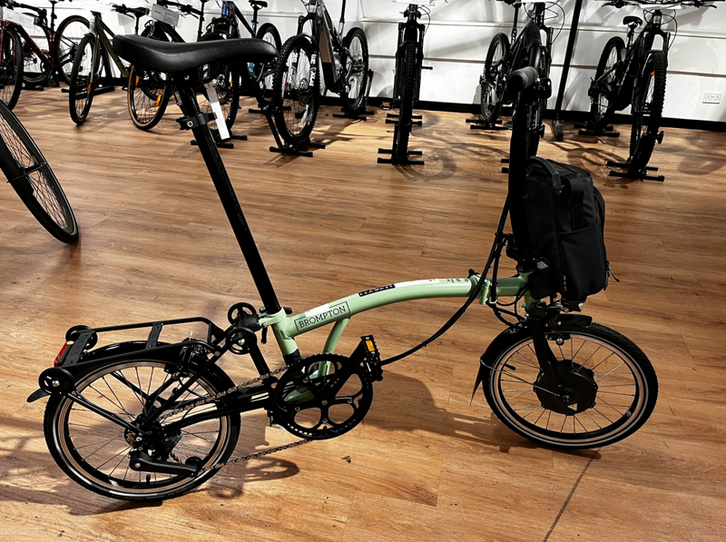 Brompton Ex-Demo Electric C Line 4-Speed Mid HB 2024 W/ Rack in Matcha Green