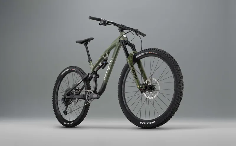 Whyte T-160 RS V3 Mountain Bike in Gloss Green/Black-1
