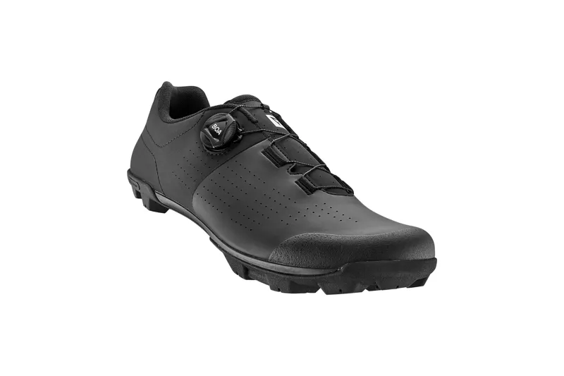 Giant Charge 3 Shoes in Matte Black-1