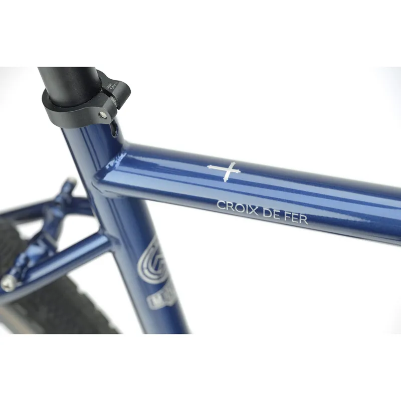 Genesis Croix de Fer 10 FB Gravel Bike in Bloodie Hues Large-2