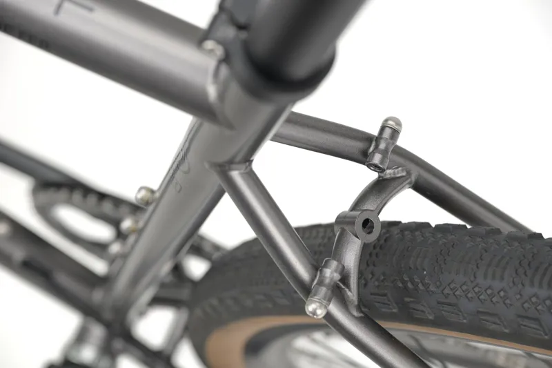 Genesis Croix de Fer 20 FB Gravel Bike in Greymiriquai Medium-9