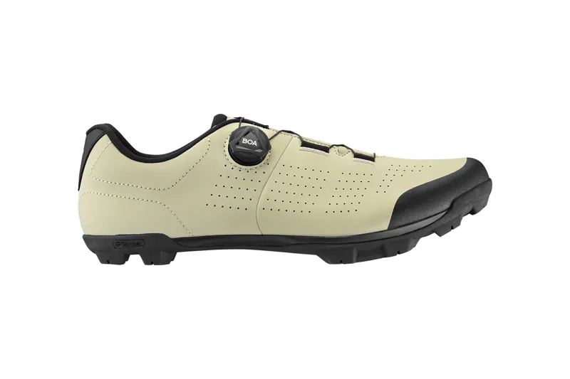 Giant Charge 3 Shoes in Warm Grey