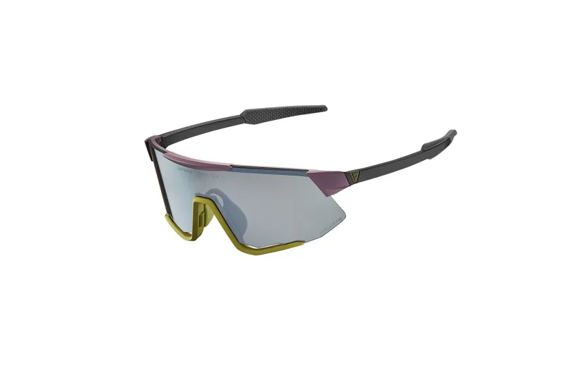 Giant Lumea Sunglasses in Purple with Black Polarvis Lens