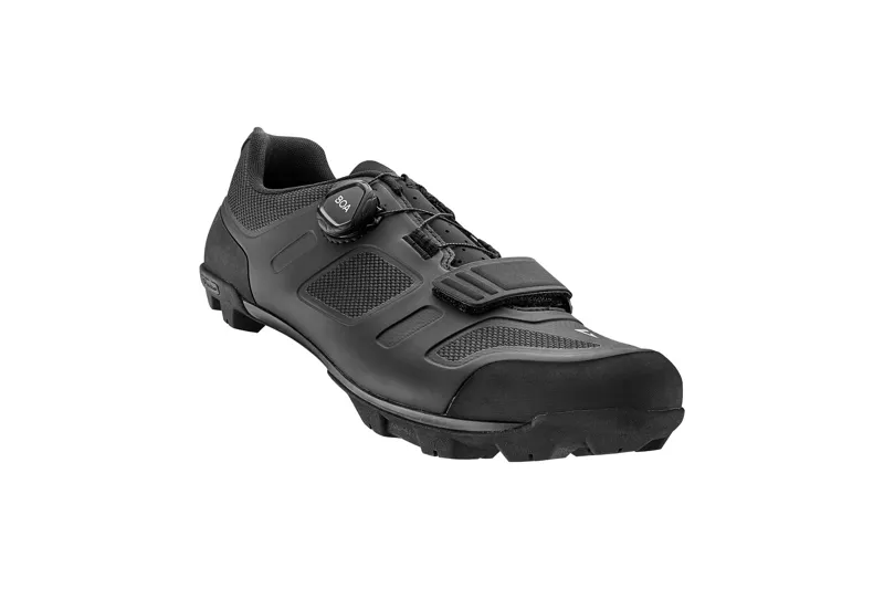 Giant Charge 2 Shoes in Matte Black-1