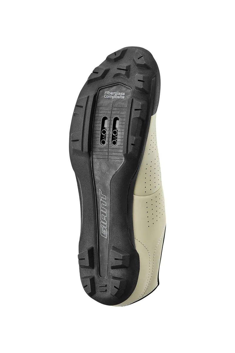 Giant Charge 3 Shoes in Warm Grey-3