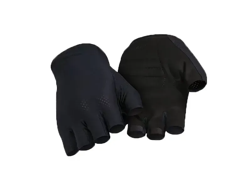 Rapha Core Glove 25 in Black/White-1