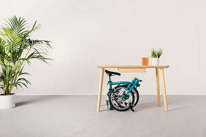 brompton-b75-lifestyle1.jpg