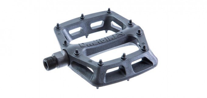 DMR v6 Flat Pedals | guide to cycling pedals and shoes